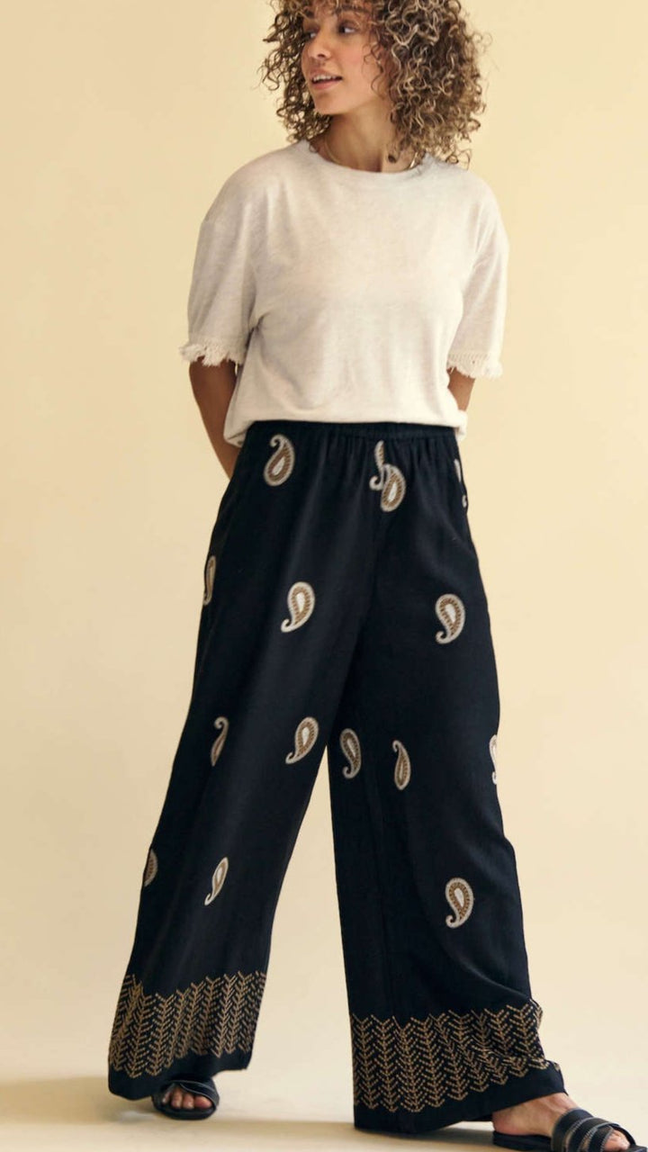 Lari Embroidery Pant