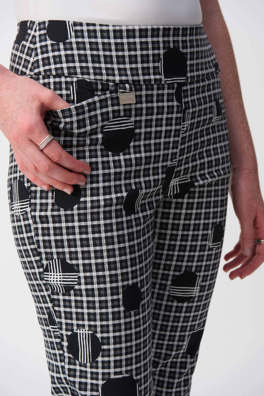 Millennium Plaid and Dot Print Crop Pant 251210