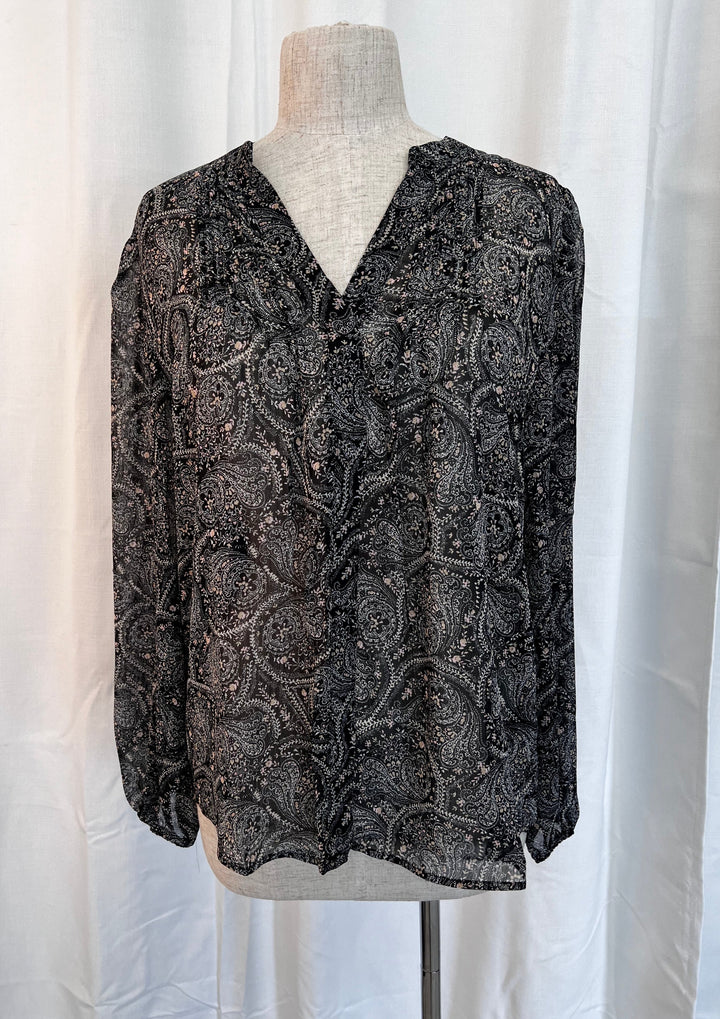 She Wears It Well Top - Posh Paisley